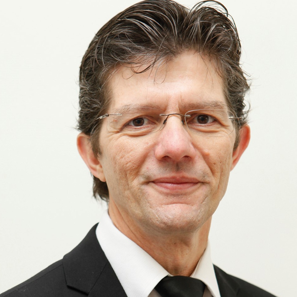 D. Carlos Enrique Viña Romero